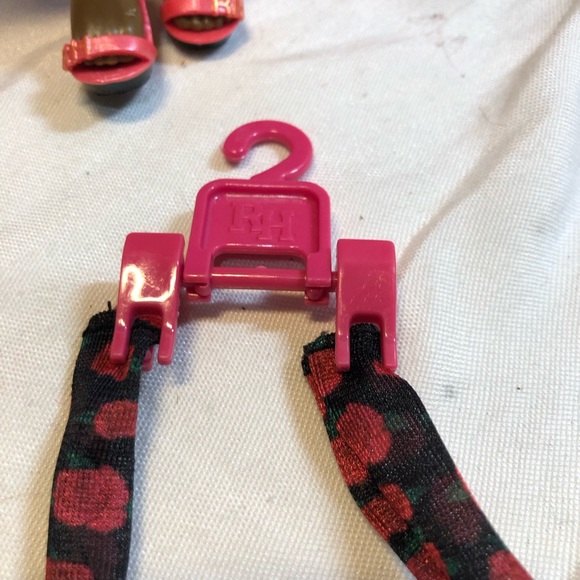 Rainbow High Fashion Doll - Daria Roselyn complete - Picture 9 of 15